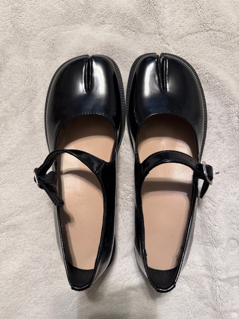 Black Patent Mary Jane Tabi Flats
